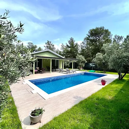 Villa Osman Aga Muestakil Goecek Siralibuek Villalari